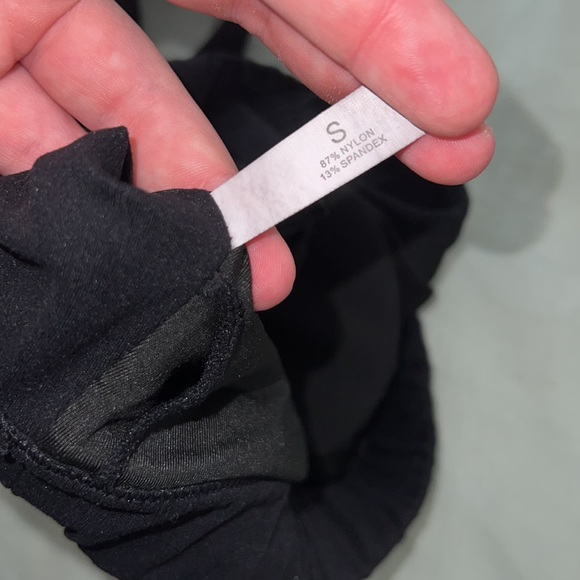 NVGTN black sports bra - Picture 3 of 3